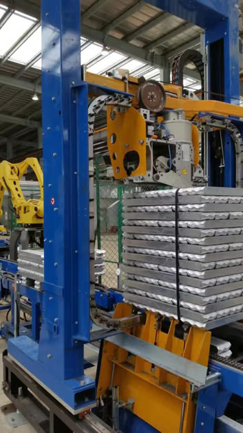 鋼帶全自動打（dǎ）包機-2