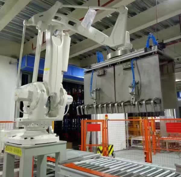 全（quán）自動碼垛機